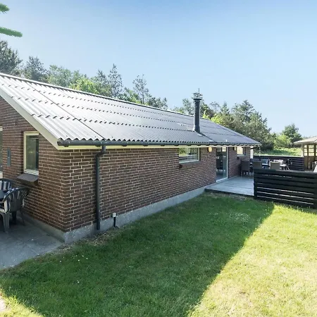Holiday home Elinbjoern - 1km From The Sea In Western Jutland By Interhome