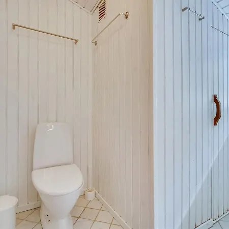 Holiday home Elinbjoern - 1km From The Sea In Western Jutland By Interhome *