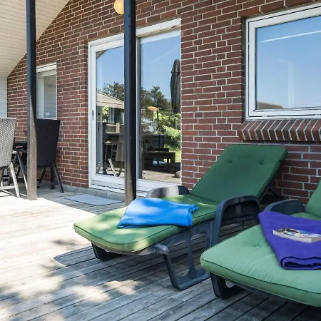 Elinbjoern - 1km From The Sea In Western Jutland By Interhome *