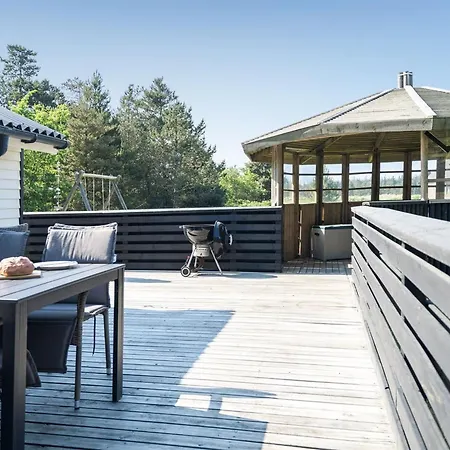 Feriehus Elinbjoern - 1km From The Sea By Interhome