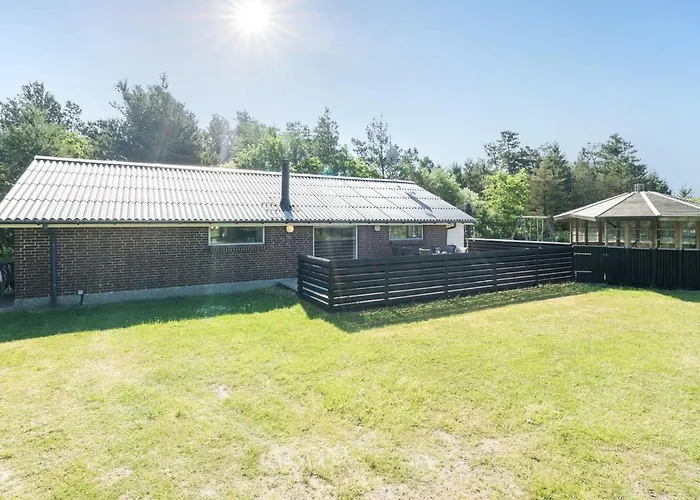 Prázdninový dům Elinbjoern - 1km From The Sea By Interhome