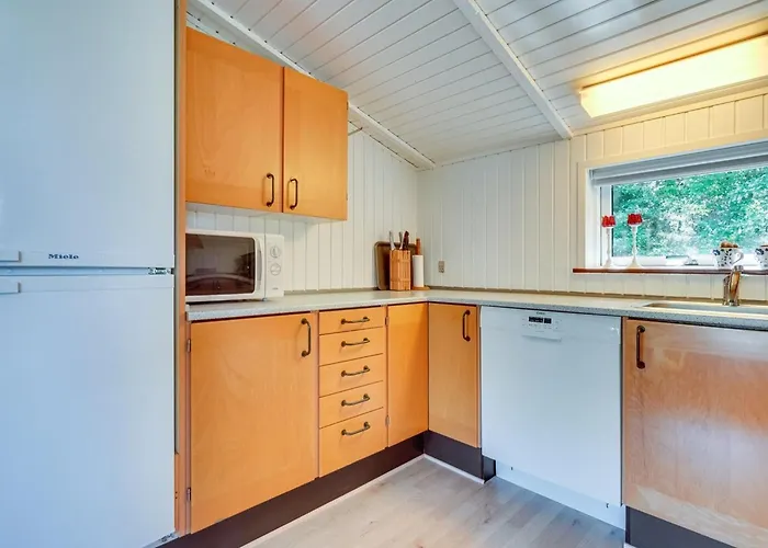 Elinbjoern - 1km From The Sea By Interhome Vejers Strand